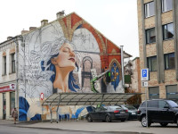 Ar sienu gleznojumu stāsta par Daugavpili