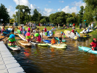 Dagdas ezarā notika pirmais SUP festivāls