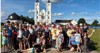 Attēls rakstam: Aglonas Dievmāte gaida savus bērnus: Svētceļojuma Madaleņa-Aglona svētceļnieki atnāca pie Aglonas Dievmātes!