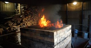 Attēls rakstam: Māla un uguns pārvērtības Pēterdienas ceplī