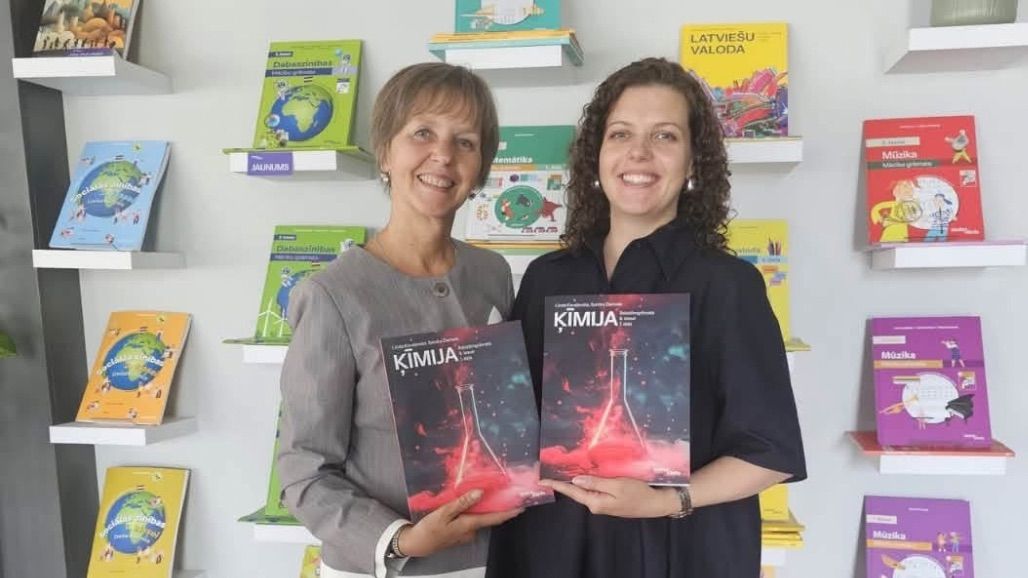 Līvānu skolotāja Sandra Ziemele ir līdzautore ķīmijas mācību grāmatai