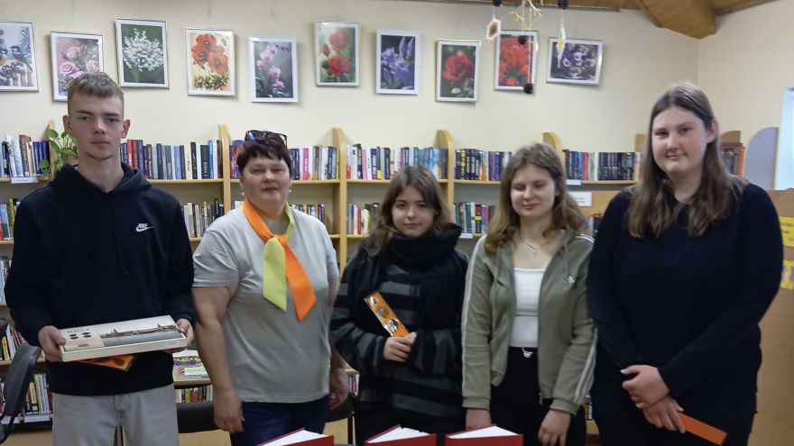 Attēls rakstam: Špoģu vidusskolēni iepazīst sapņu profesiju - bibliotekārs