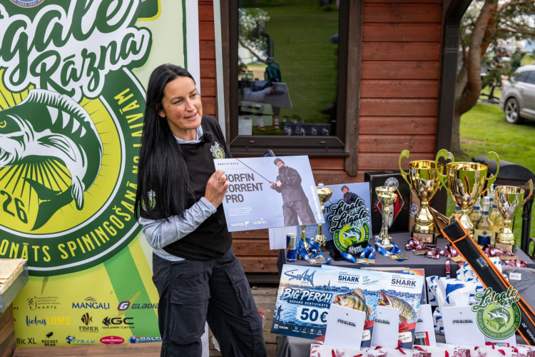 Rāznas ezerā sacentās par Latgales čempionāta balvām