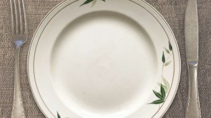 Attēls rakstam: Jasmuižā klās galdu Raiņa un mūsdienu tradīcijā