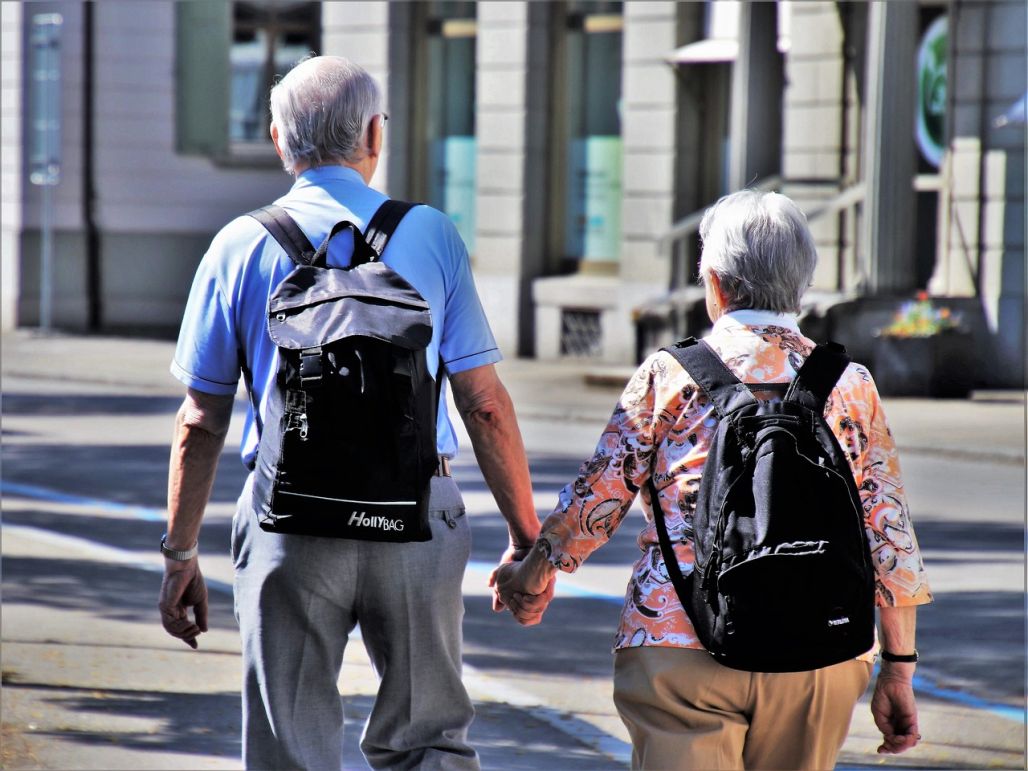 Senioru dienas atgādinājums par dzīves neizmērojamību