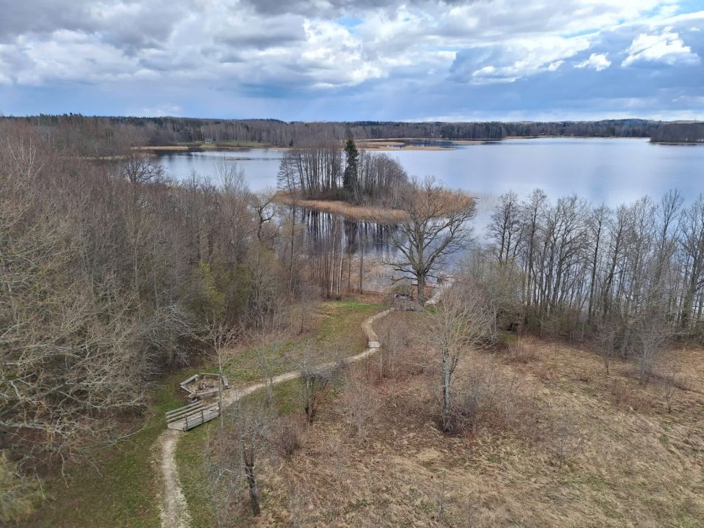 Latgales dabas pērles: Salmeja ezers Vladislava Mikitāna fotogrāfijās