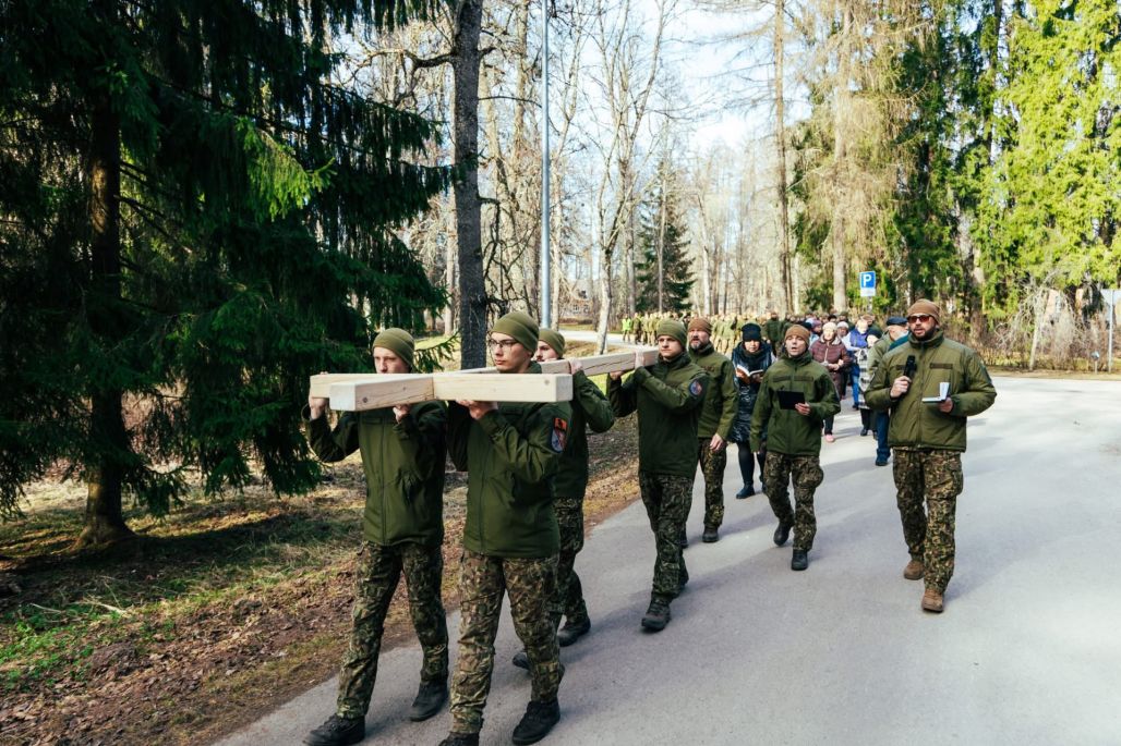 Zemessargu Krustaceļa lūgšana Lūznavā