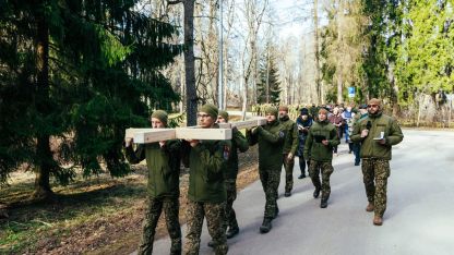 Attēls rakstam: Zemessargu Krustaceļa lūgšana Lūznavā