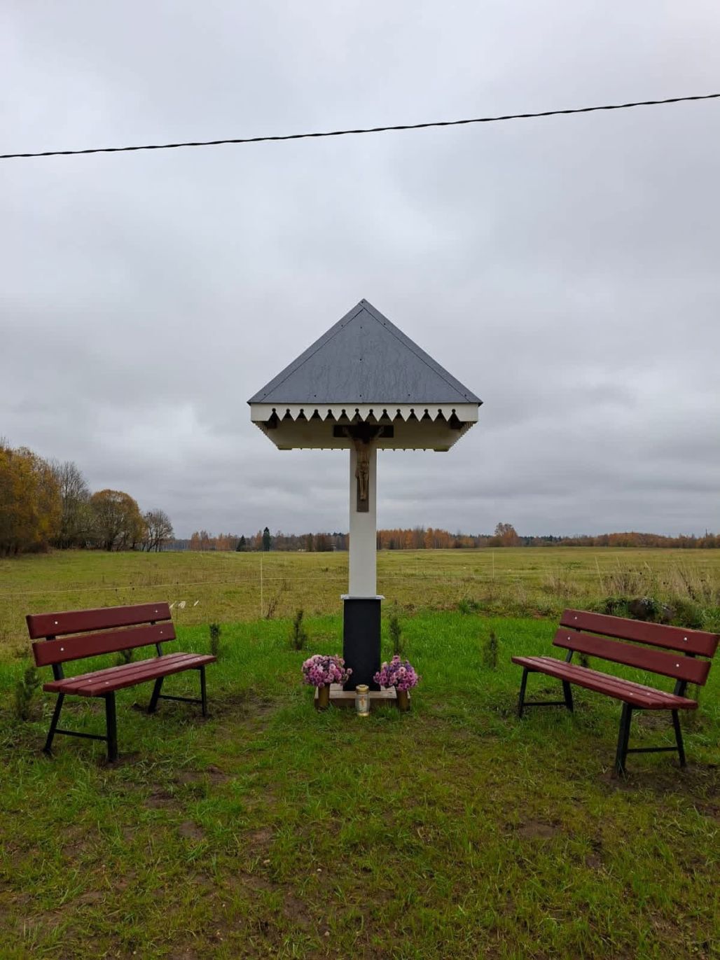 Iesvēta atjaunoto Vilkadūbīšu krucifiksu