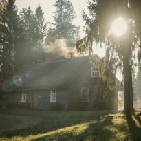 Andrupenes lauku sētas saimes rudenssaule 

Egita Terēze Jonāne, egitalobs@gmail.com

#lobs_lv #rudenssaule #andrupeneslaukuseta #latgale #dzivessvinesana @sekotaji