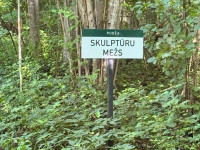 Pudža salu rotā skulptūra "Vērpēja"