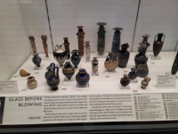 Stikla māksla rotā arī Londonu