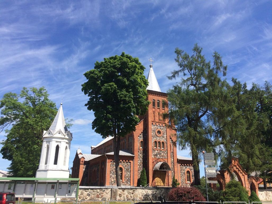 Lobs.lv video "Latgales dievnami": Preiļu Jaunavas Marijas debesīs uzņemšanas katoļu baznīca